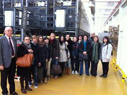Grupo de alumnas del curso de Organización y Gestión de los Almacenes durante su visita a las instalaciones logísticas de Novaltia.